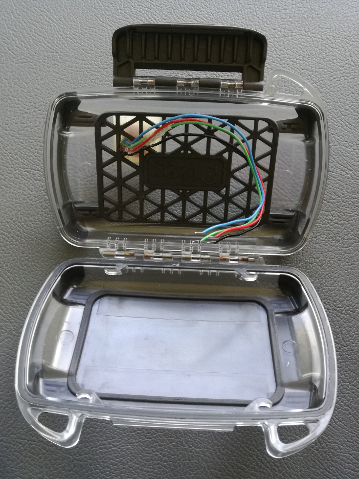 Otterbox Pursuit 40 case from the inside after the glue process