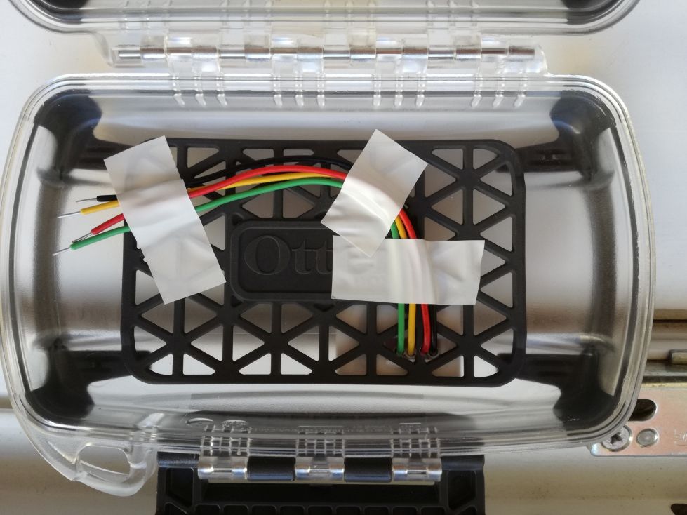 Tape the wires in order to prevent its unnecessary movement