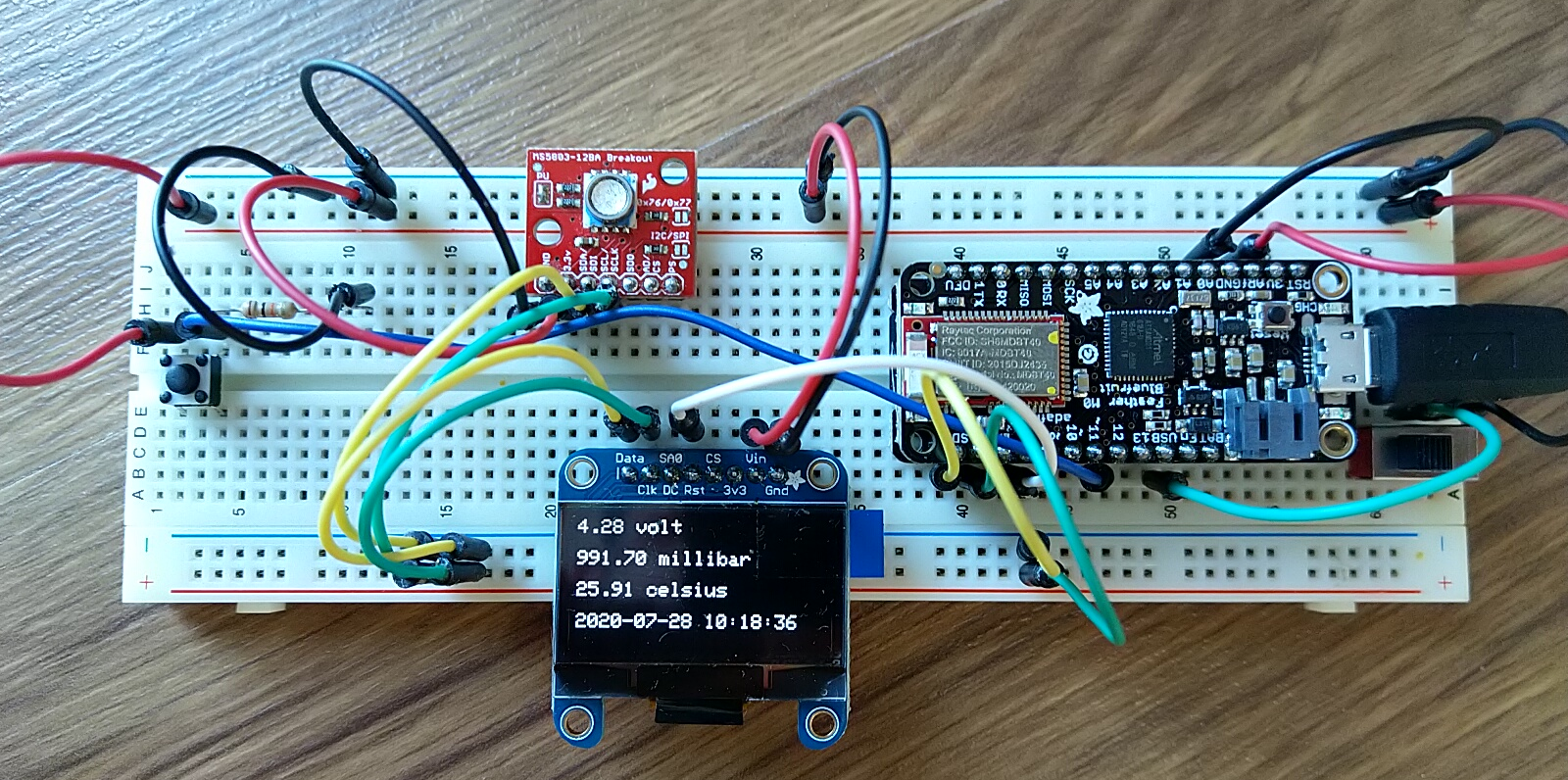 DiveIno OLED version on a breadboard
